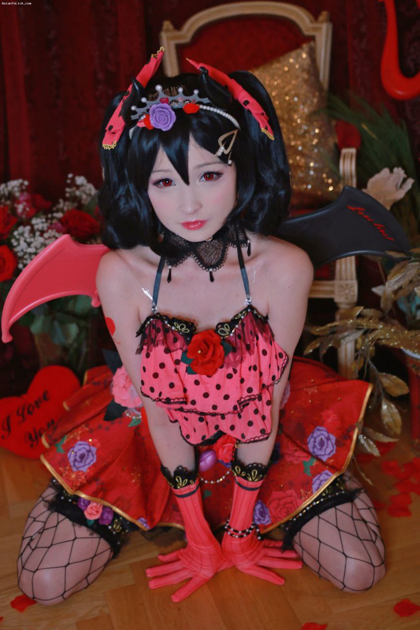 國產(chǎn)成年無(wú)碼V片在線(xiàn)