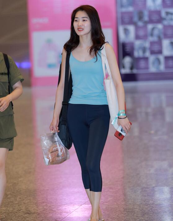 日本少婦無(wú)碼一區視頻