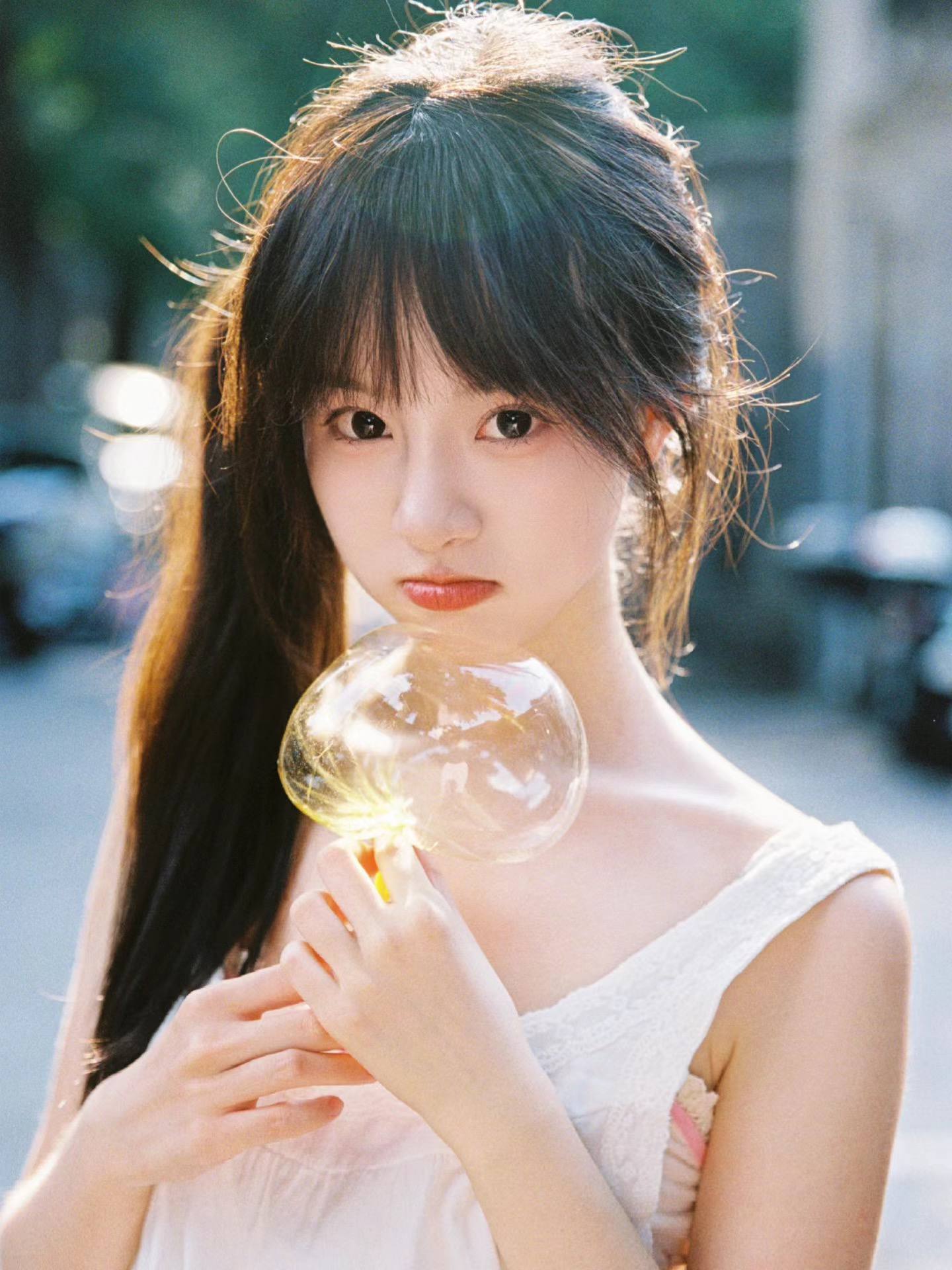 巨乳色呦呦免費