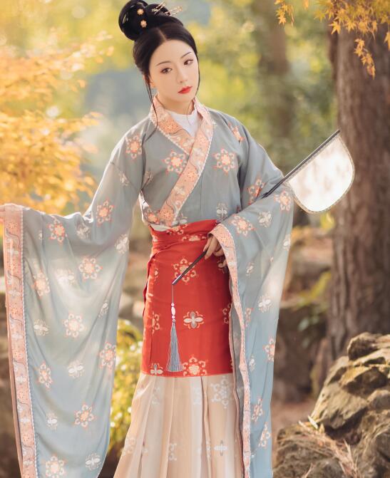 美女被吸下部動(dòng)態(tài)