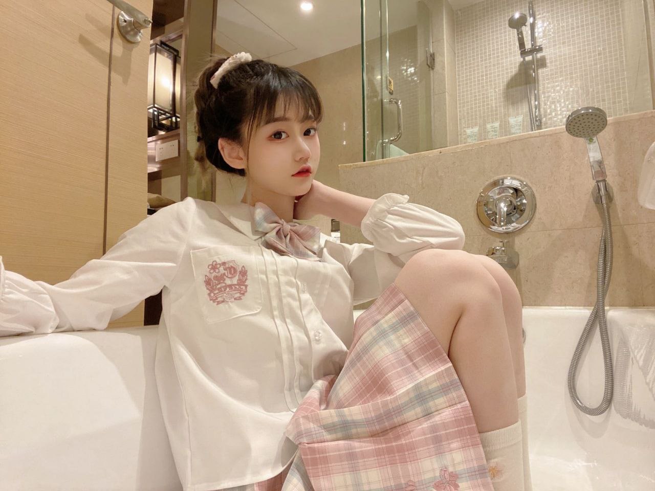 李采潭和黑人做在線(xiàn)看