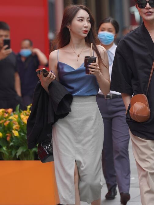 二個(gè)人在線(xiàn)觀(guān)看WWW嗶哩嗶哩