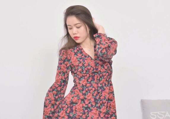 國產(chǎn)成人綜合視頻