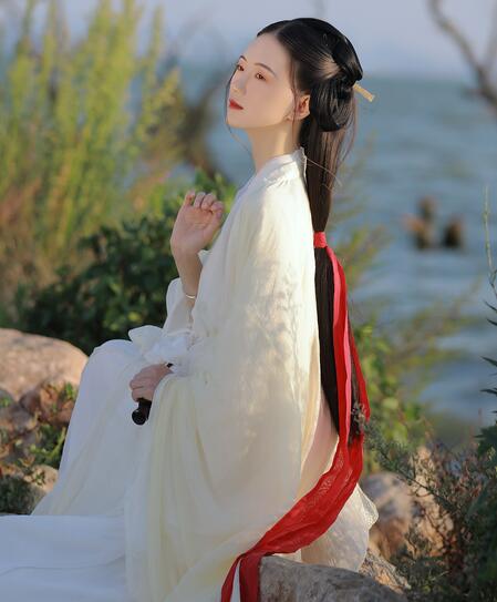 成人亂碼免費視頻A片含羞草傳媒