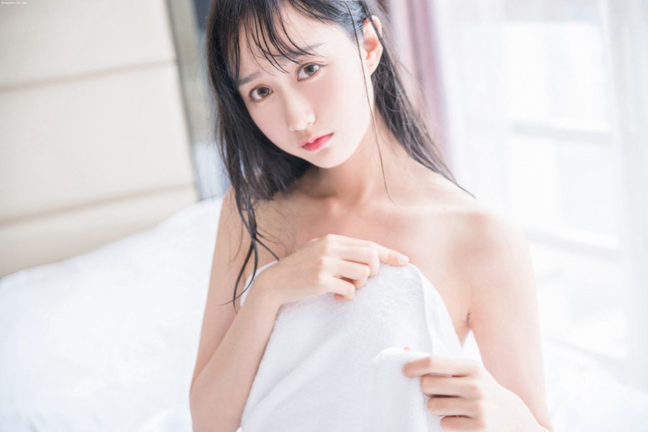 國產(chǎn)精品戶(hù)露AV在線(xiàn)戶(hù)外直播