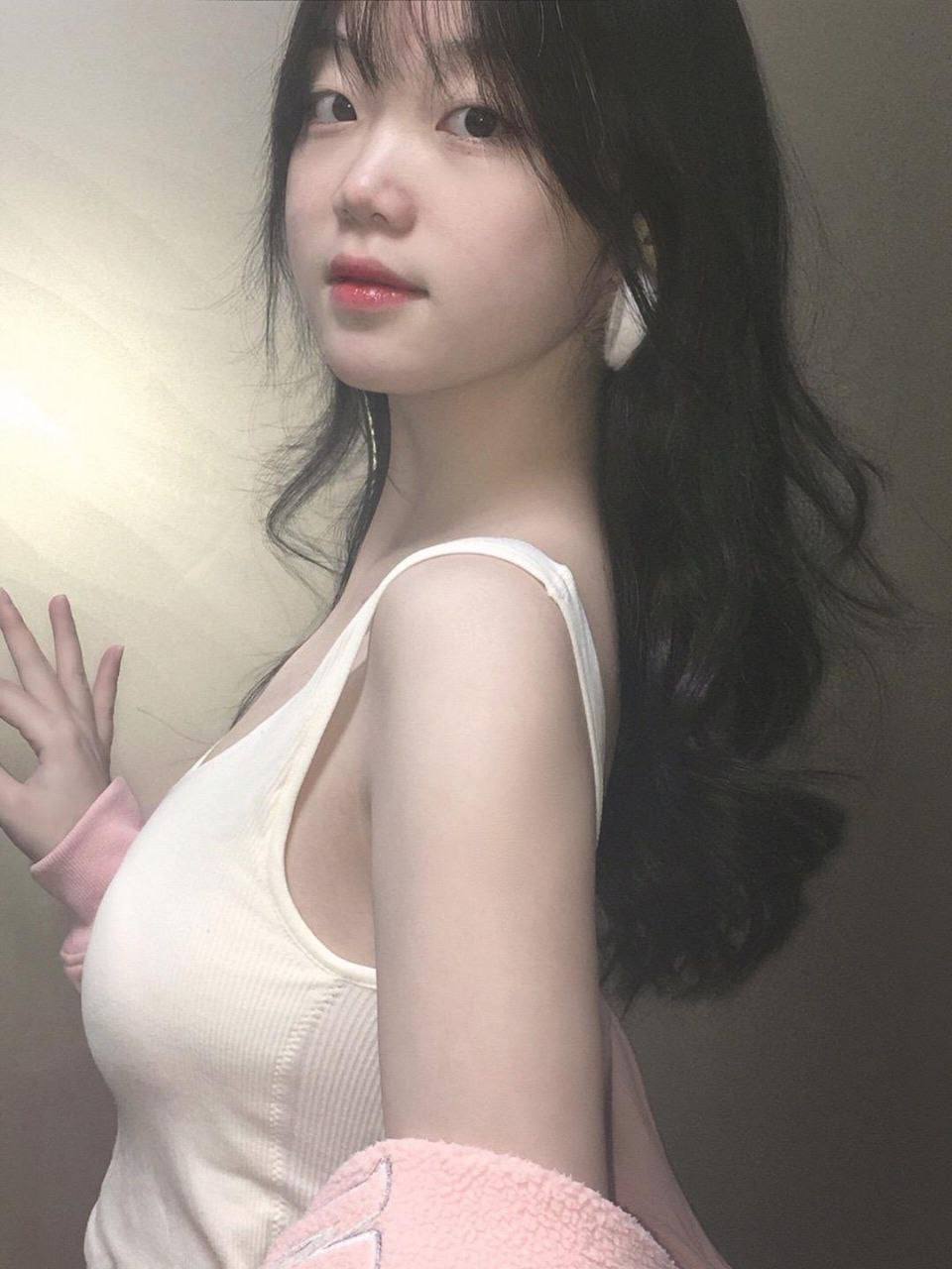 國產(chǎn)精品劇情